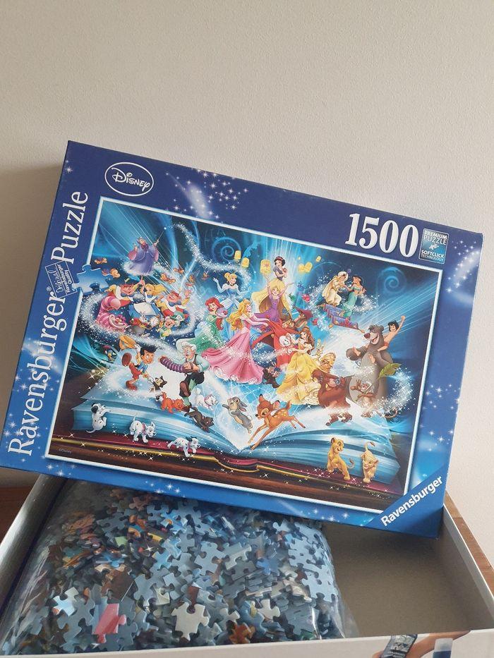 Puzzle 1500 pièces Livre magique des contes Disney 💙 - photo numéro 2