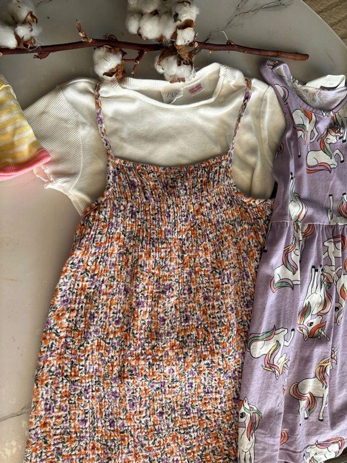 Lot de 3 robes d’été - taille 4/5 ans - Très bon état : - photo numéro 4