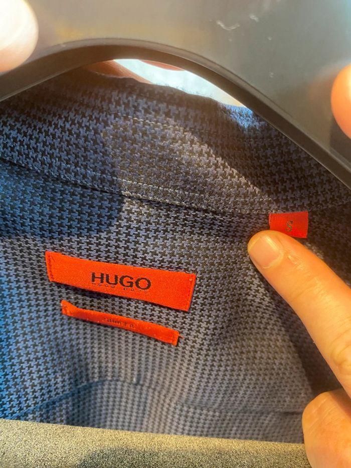 Chemise Hugo Boss taille S - photo numéro 2