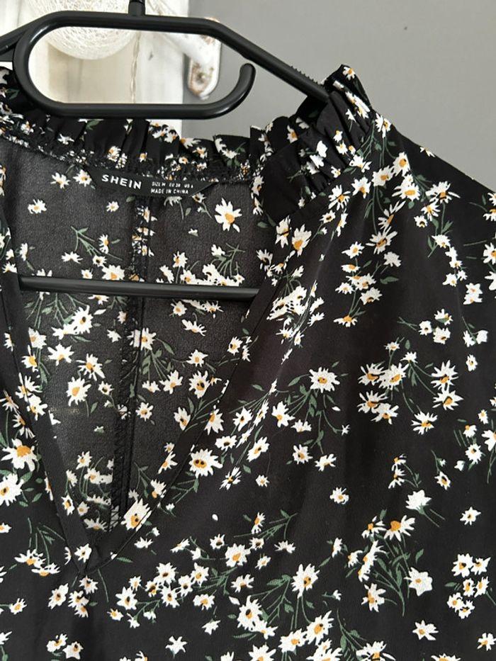 Tee shirt à fleurs - photo numéro 2