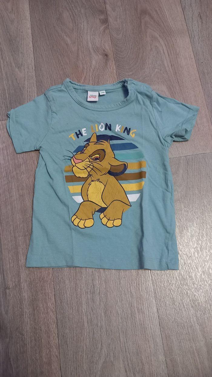 T-shirt à manches courtes avec simba dessus - photo numéro 1