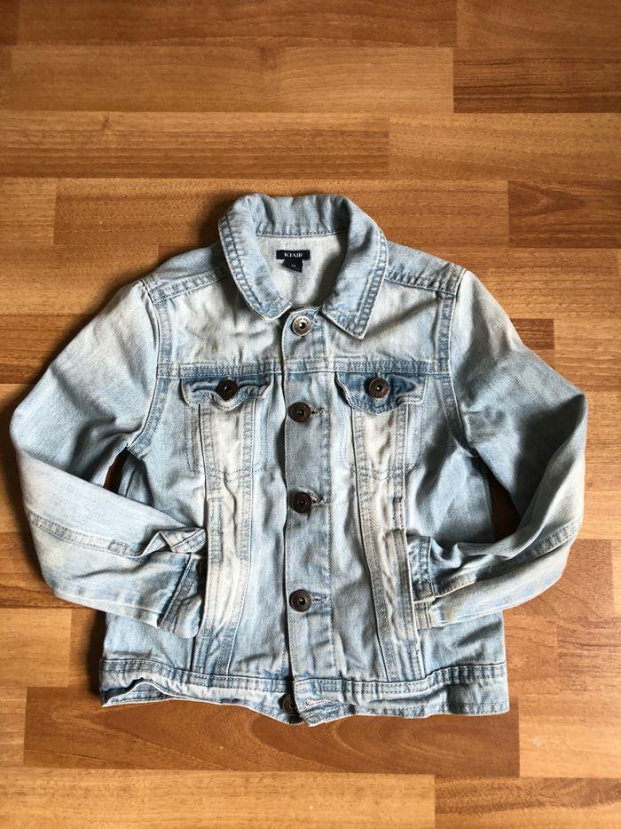 Veste en jeans Kiabi garçon 6 ans TBE - photo numéro 1