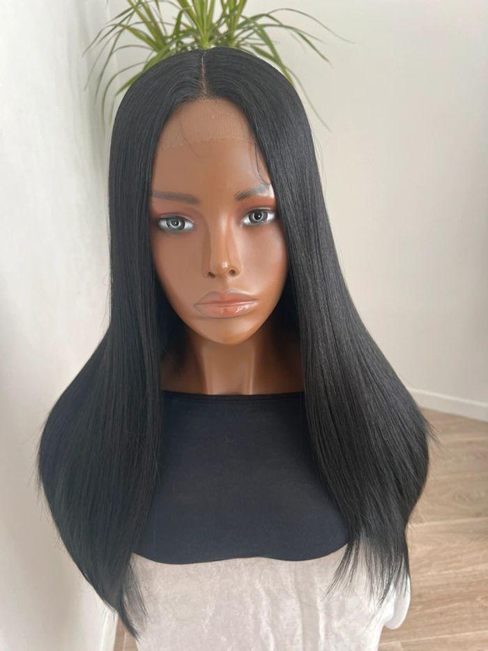 Perruque lisse noire lace frontal - photo numéro 6