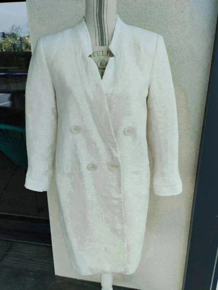 🦋 Joli manteau blanc long avec épaulettes Taille 38 Zara - photo numéro 2