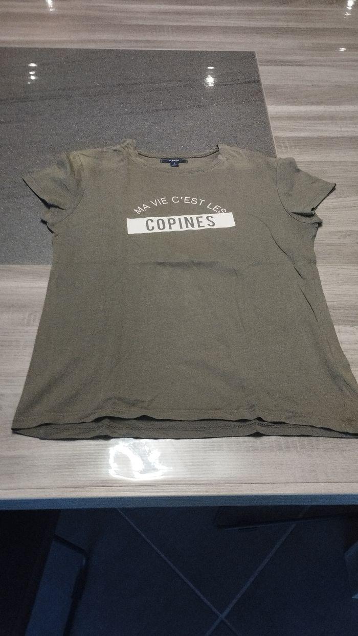 T-shirt copines - photo numéro 1