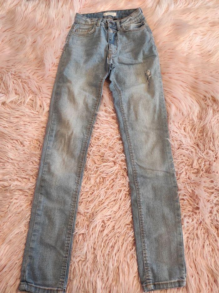 Jeans Kiabi - 147/152 cm - photo numéro 1