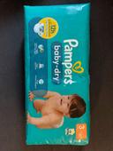 Couches Pampers taille 3