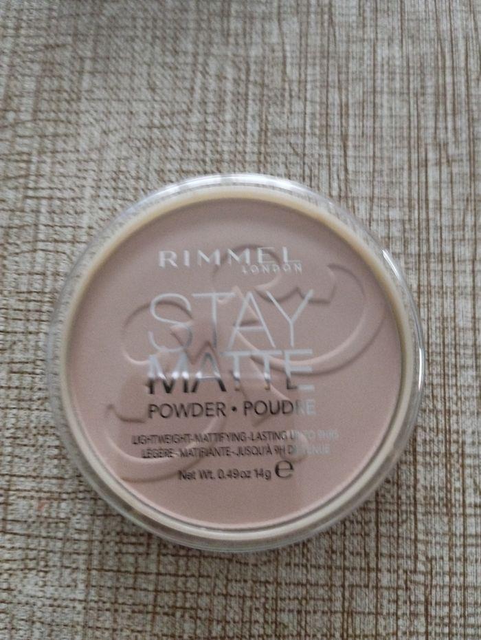 Rimmel Stay Matte - Fond de teint - photo numéro 1