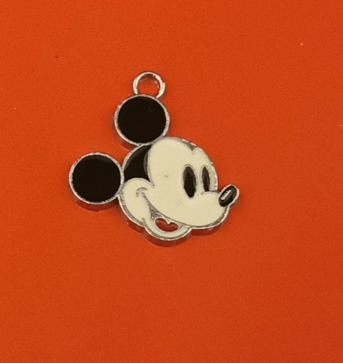 Pendentif mickey