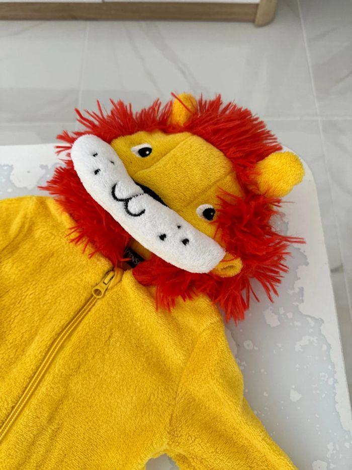 Surpyjama lion - photo numéro 2