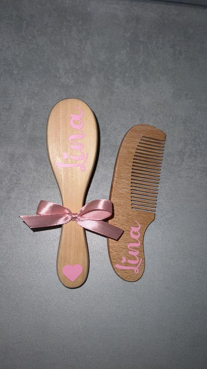 Lot brosse + peigne en bois personnalisés - photo numéro 3