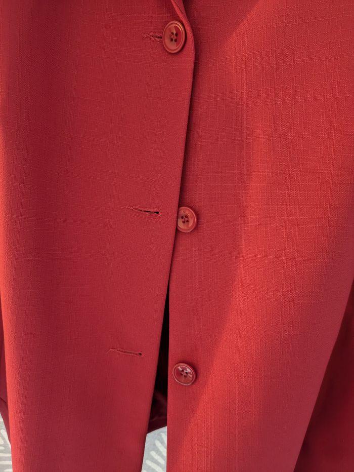 Veste rouge - photo numéro 2