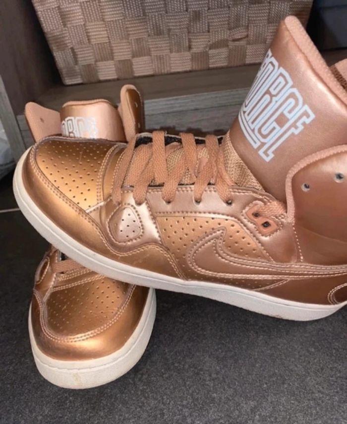 Nike couleur bronze - photo numéro 3