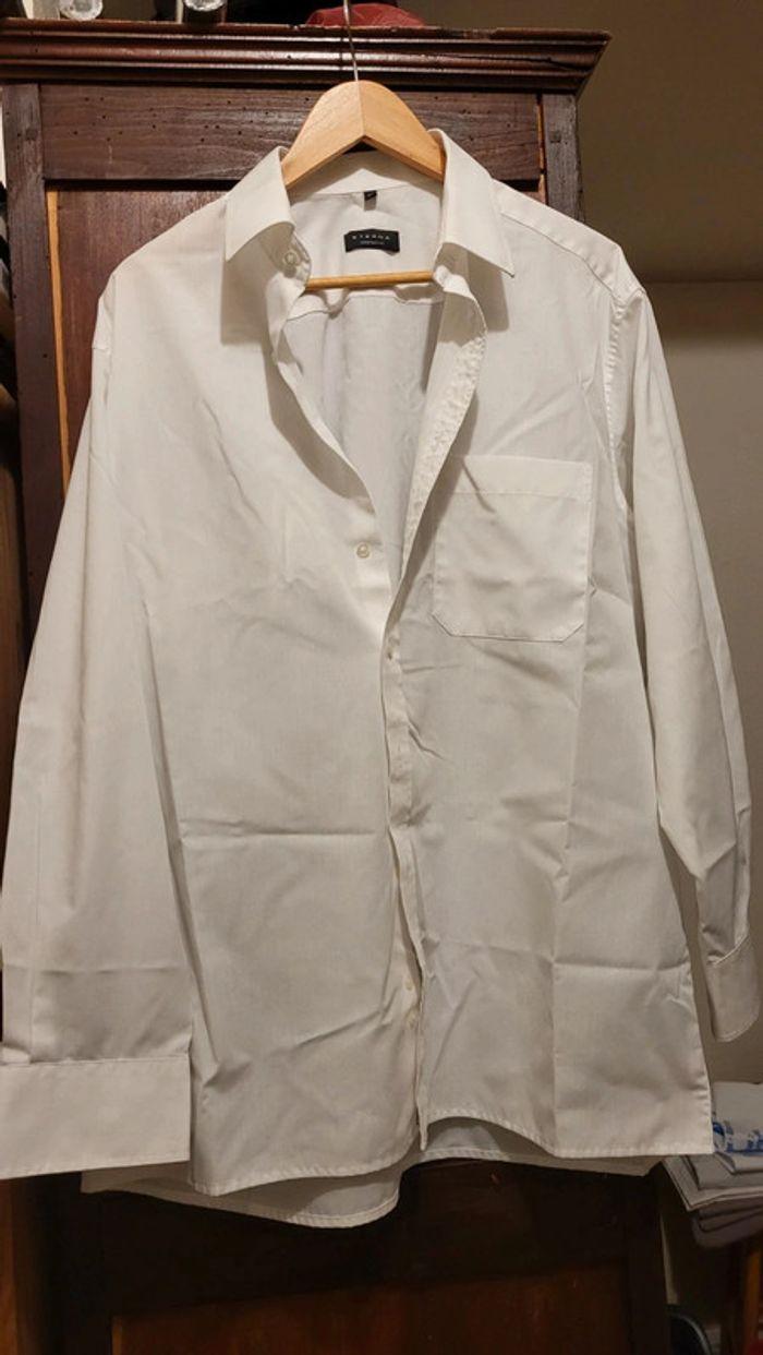 Chemise blanche homme - photo numéro 1