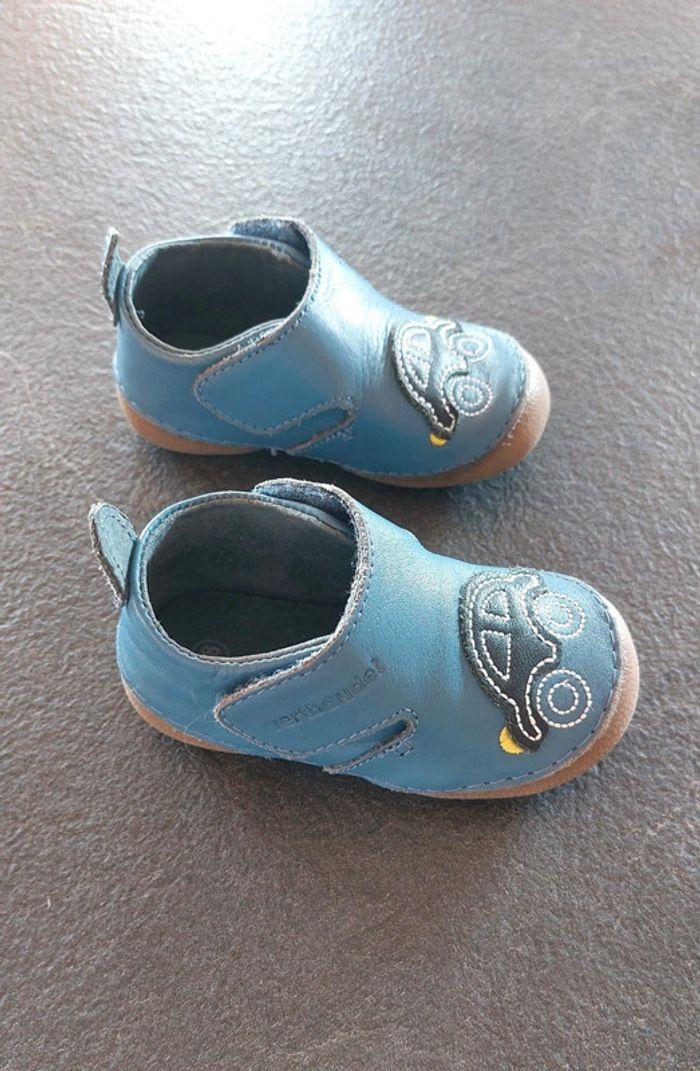 Chaussures bébé 18 - photo numéro 3