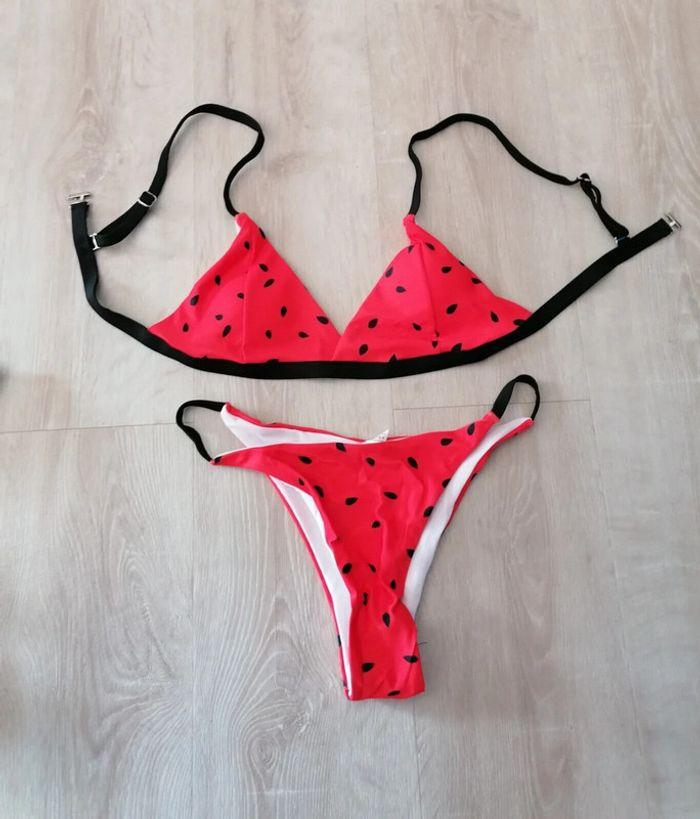 Maillot de bain 2 pièces, rouge noir, Shein, M  Neuf - photo numéro 1