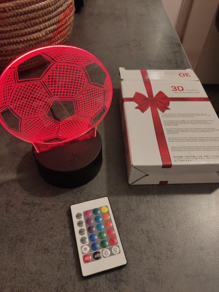 Veilleuse multicolore 3D ⚽ - photo numéro 1