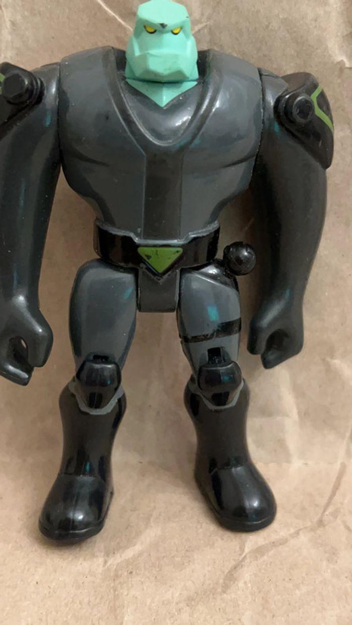 Bandai - 2006 Ben 10 figurine Tetrax 10cm - photo numéro 6