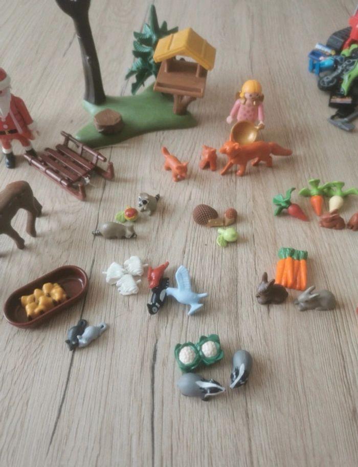 Calendrier de l avent playmobil père Noël et les animaux de la ferme année 2011 - photo numéro 4