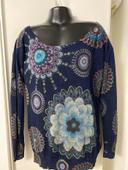 Pull habillé Desigual .pull rétro .Tenue de fêtes . Taille M