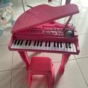 Piano rose pour fille