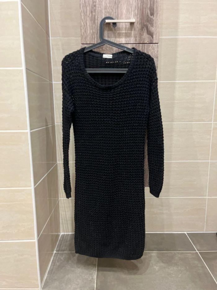 Robe pull noir, maille, bien épais, hiver taille S - photo numéro 1