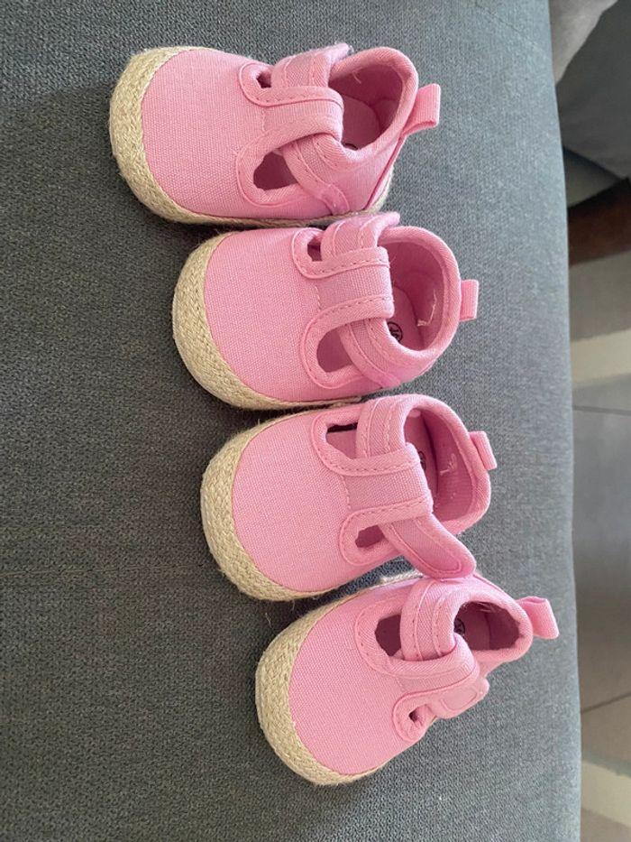 Petites chaussures bébés - photo numéro 2