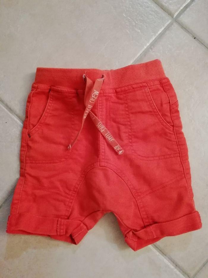 Short taille 4 ans marque Kiabi