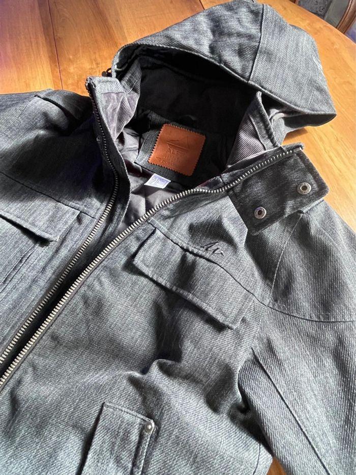 Manteau d’hiver Quechua taille S/16a capuche amovible - photo numéro 1