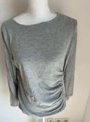 Pull  gris