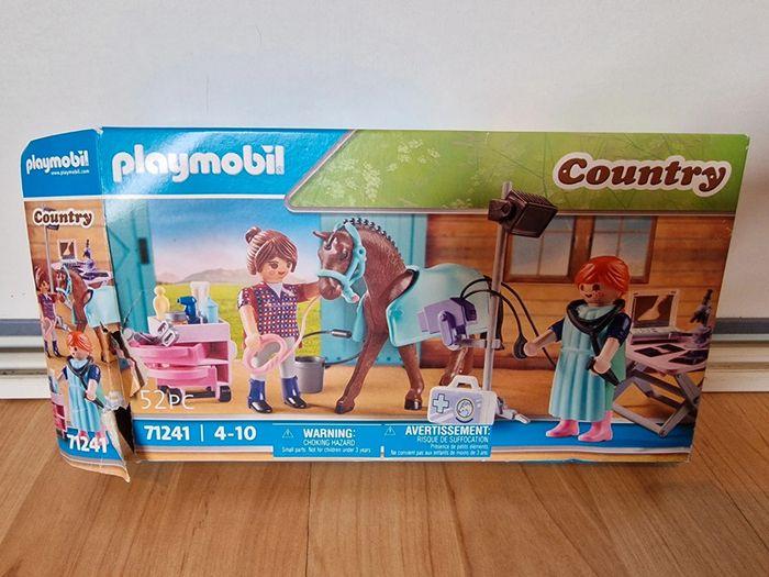 Playmobil country 71241 chacal avec vétérinaire - photo numéro 1