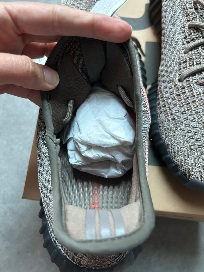 Yeezy Boost 350 V2 Ash Stone 46 - photo numéro 9