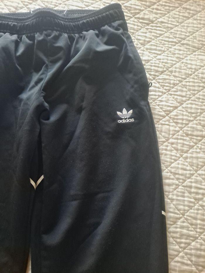 Pantalon jogging ADIDAS taille 12/13 ans - photo numéro 4