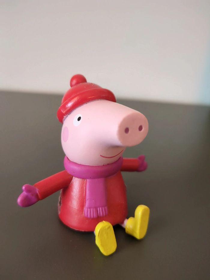 Figurine peppa pig - photo numéro 1