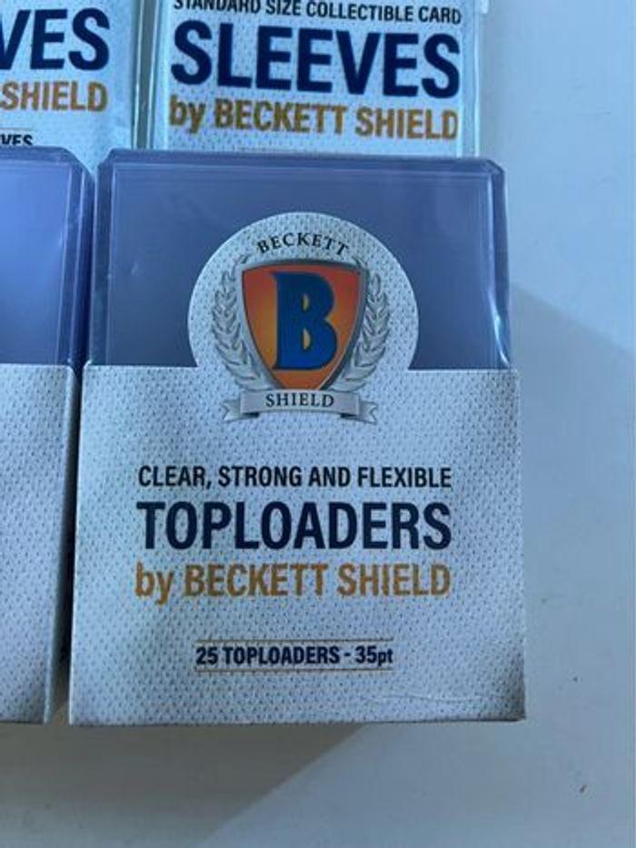 200 sleeves + 50 toploaders 35 pt Beckett Shield - photo numéro 4