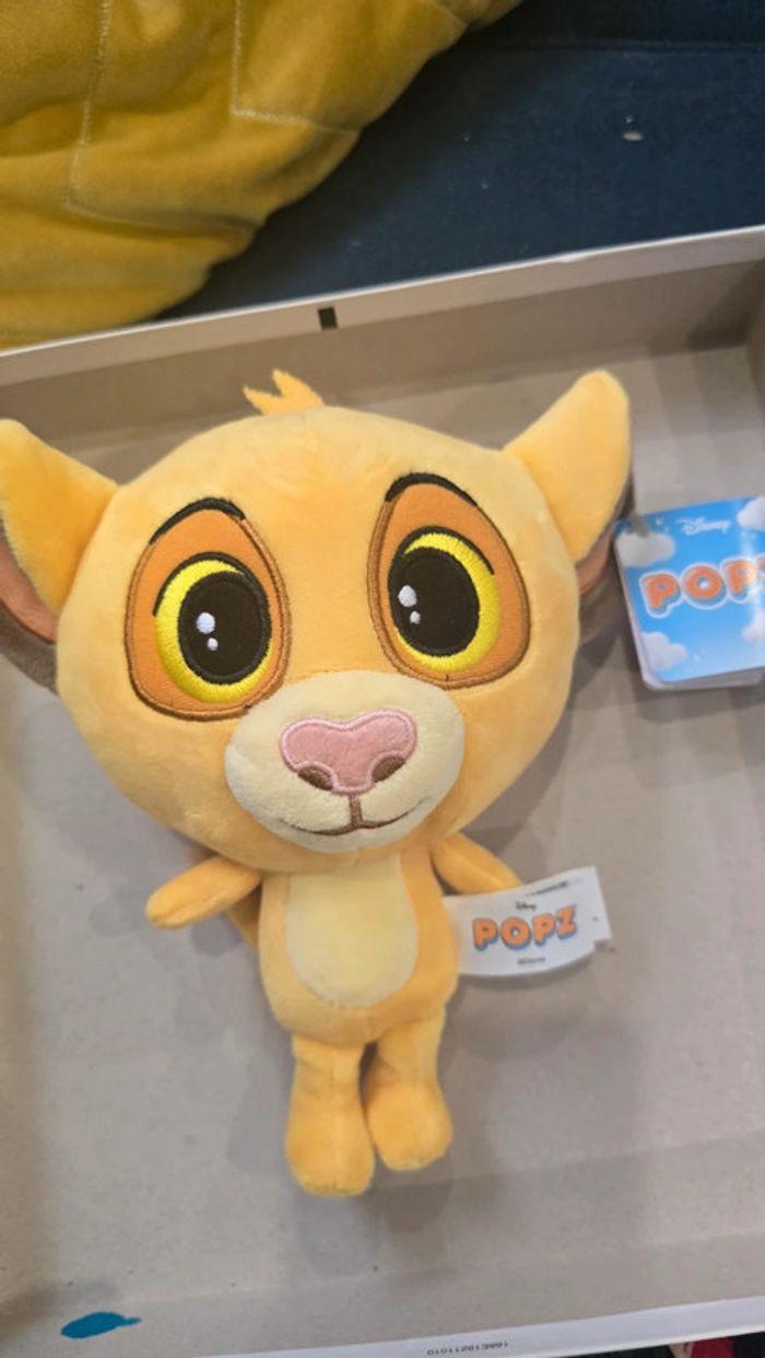 Peluche Disney popz le roi lion neuf - photo numéro 2