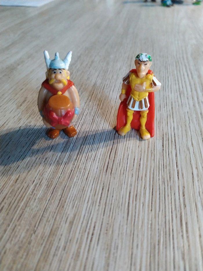 Lot 2 petites figurines Uderzo - photo numéro 1