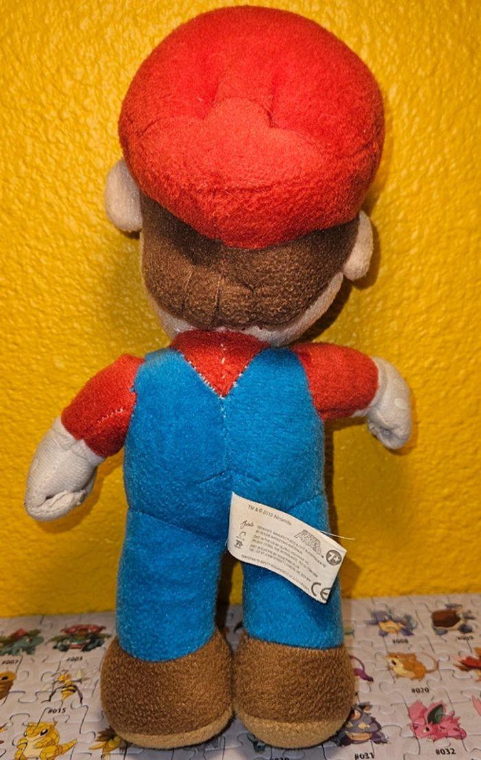 Peluche Mario - 27 cm - Nintendo - photo numéro 2