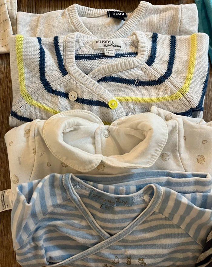 Lot de 49 pièces - vêtements bébé 1 mois - photo numéro 11