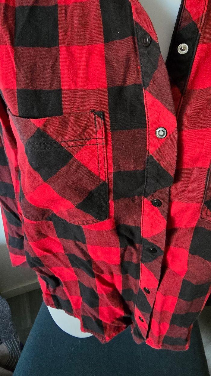 Chemise a carreaux bershka taille xs - photo numéro 3