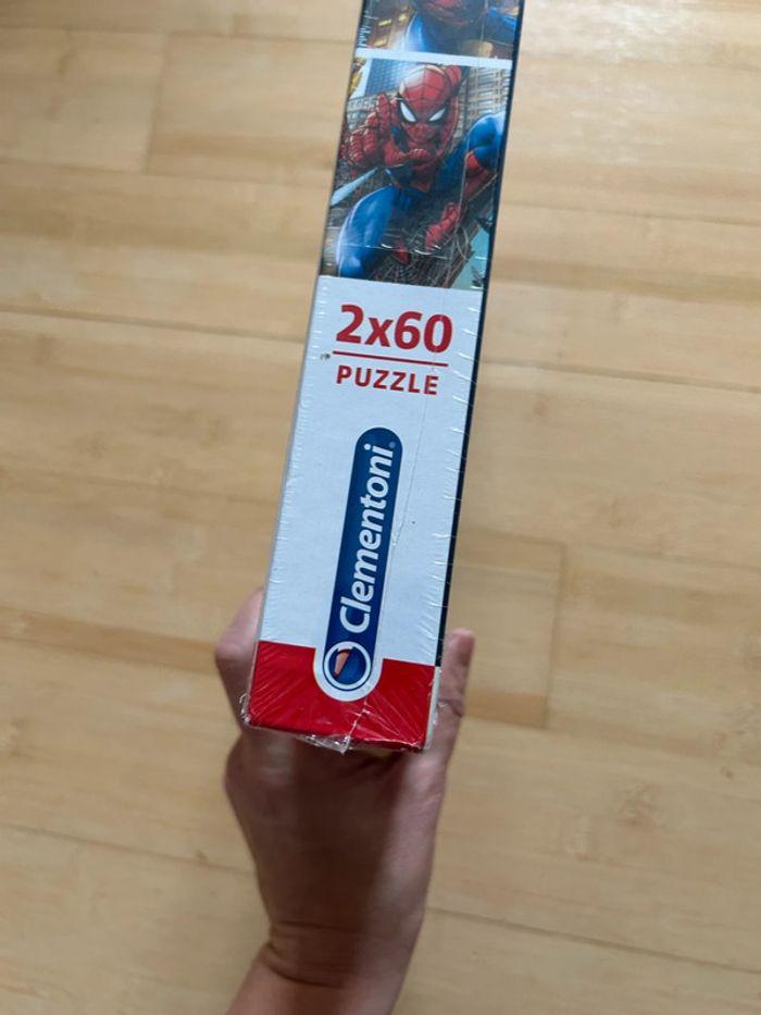 Puzzles Spiderman 60 pièces - photo numéro 4