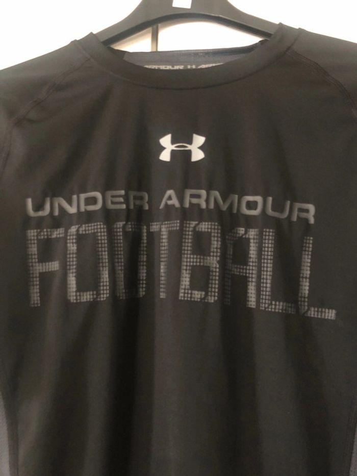 T.shirt , maillot Under Armour  . Taille S/XS - photo numéro 2