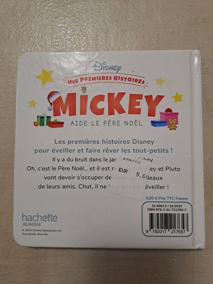 Mickey aide le père noel - photo numéro 2