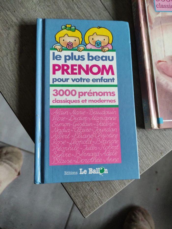 Lot Livres de prenoms - photo numéro 2