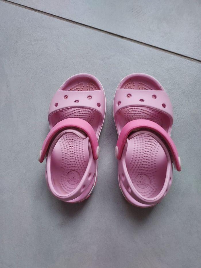 Sandale crocs fille pointure 23-24 - photo numéro 2