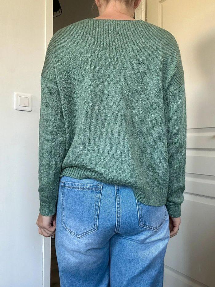 Pull maille col V vert Kiabi taille 38 💖 - photo numéro 4