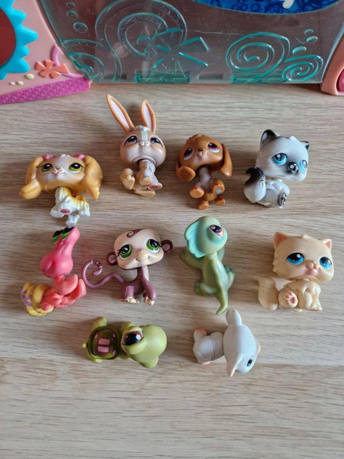 Lot maison + 10 figurines petshop + accessoires - photo numéro 4