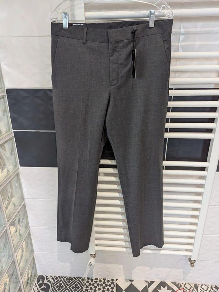 Pantalon de costume neuf - photo numéro 1