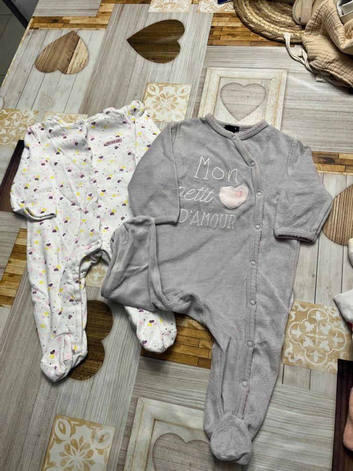 Lot de 2 pyjamas 6 mois - photo numéro 1