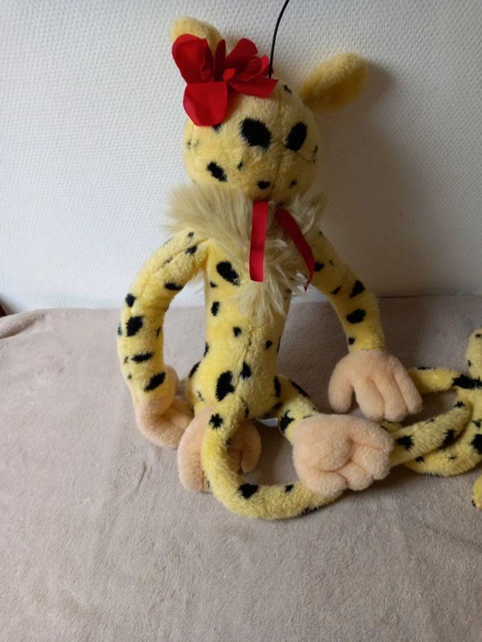 Grande Peluche femme de marsupilami - photo numéro 4